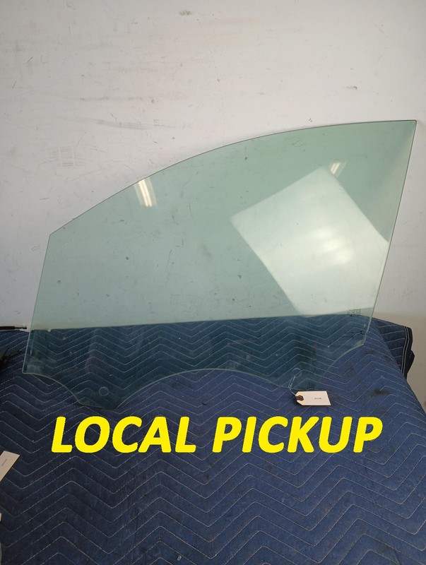 Used Oem Porsche Left Driver Front Door Window Glass for 2015-2019 Macan
