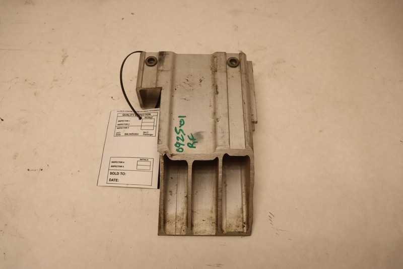 2004-2009 CADILLAC XLR FRONT RIGHT PASSENGER BUMPER REINFORCEMENT EXTENSION OEM