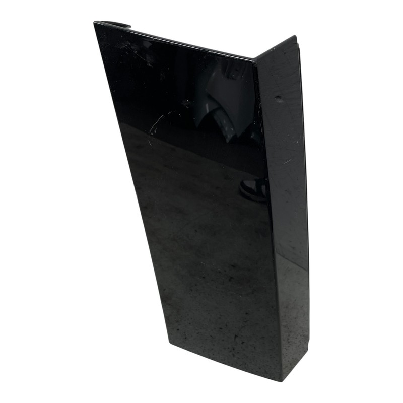 2020-23 Land Rover Defender 110 Rear right d pillar quarter trim OEM L8B2-29148