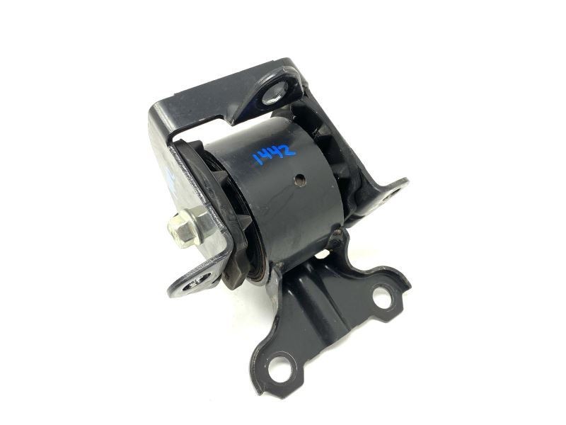 Left Engine Transmission Mount Bracket 2.4L 2008-2013 Mitsubishi Outlander 79959