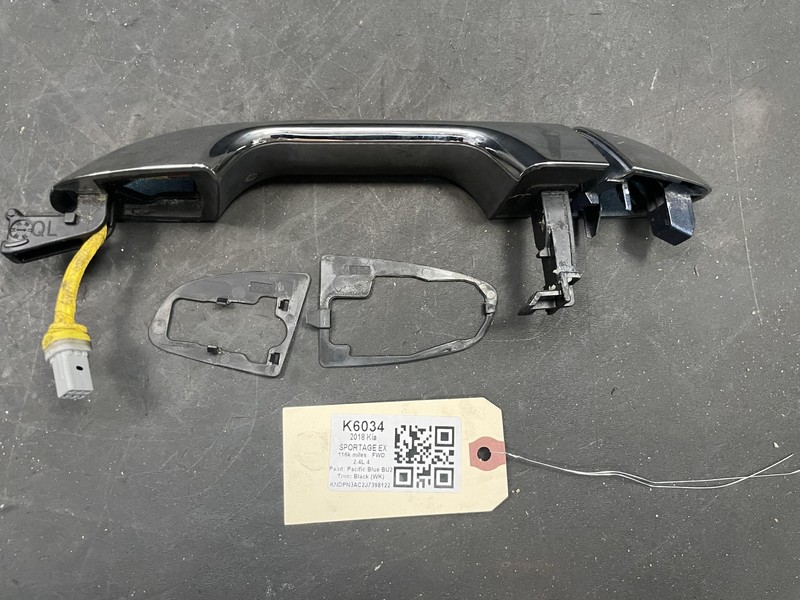 Front Right Door Outside Handle 2018 Kia Sportage 82661-D9710 2017 2019 - 2022