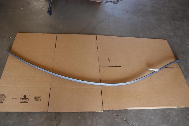 2010-2011 MERCEDES E-CLASS E350 W212 SEDAN LEFT DRIVER ROOF MOLDING LINER OEM