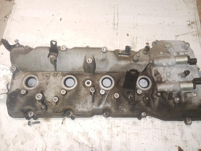 2017 TOYOTA TUNDRA 4.6L right side Valve Cover OEM 07