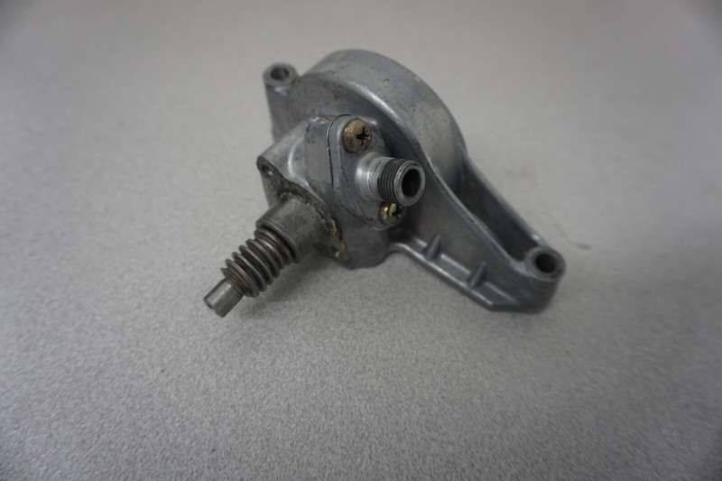 1979-1991 Yamaha OEM Oil Pump Cover w/ 32T Drive Gear SRV VK Enticer XL-V