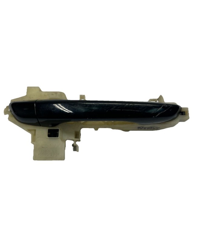 Hyundai Elantra door handle 17 20 outside rear right side sedan OEM 82661G3010
