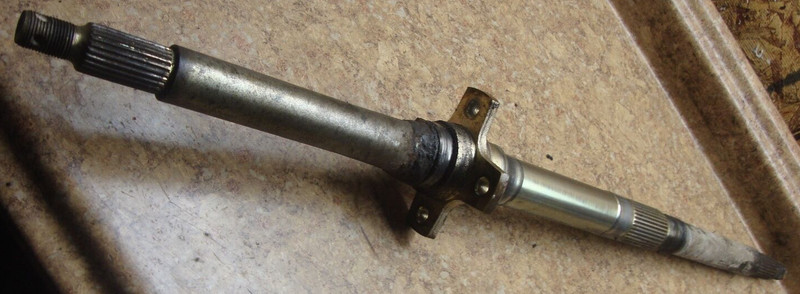 1983 Suzuki LT125 LT 125 Quadrunner Rear Axle Back Carrier Wheel Rim Quad Shaft
