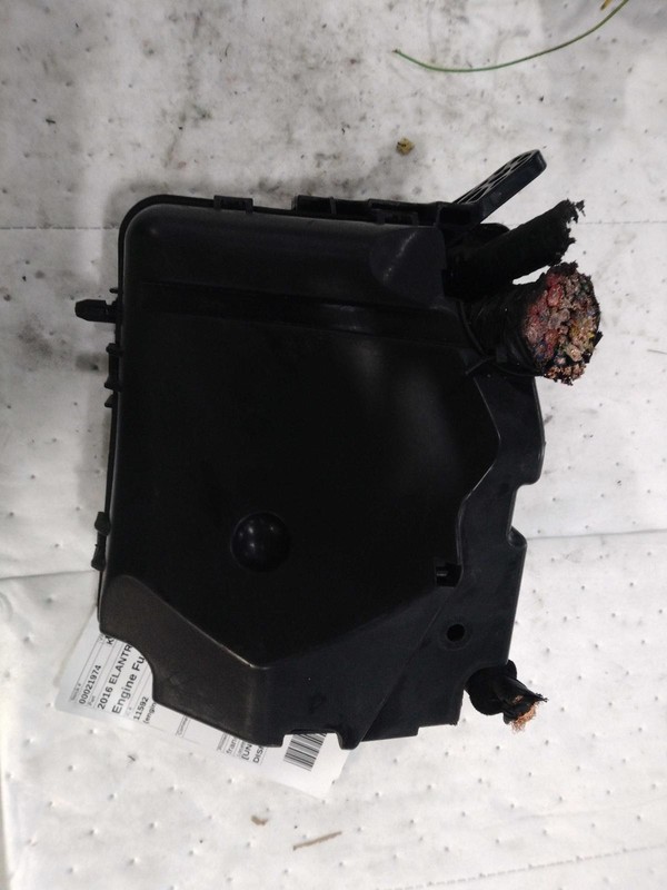 2016 Hyundai Elantra OEM Fuse Box Silver 91950A5742 91950A5752 95000 Miles
