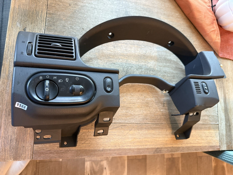 02 - 05 Mountaineer Explorer Speedometer Instrument Cluster Dash Trim Bezel OEM