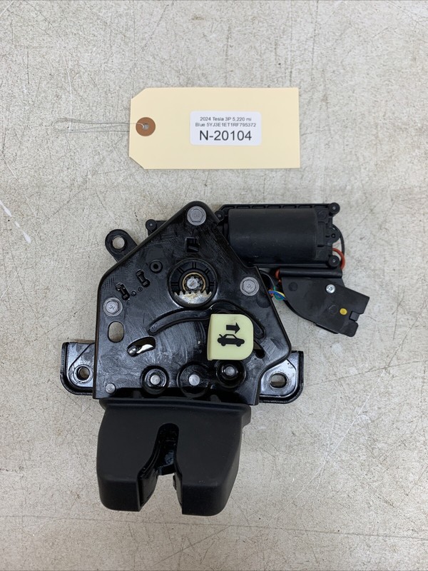 ⚡️24-25 Tesla M3 Rear Liftgate Lock Latch Hatch Actuator 1500604-00-B 20104 B117