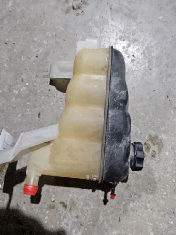 Coolant Reservoir Fits 15-20 ESCALADE 3369026