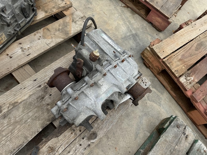 2012-2018 JEEP WRANGLER 3.6L AUTOMATIC 4X4 TRANSFER CASE ASSEMBLY 52123497AA