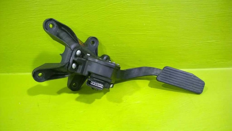 09 OPTIMA GAS ACCELERATOR PEDAL OEM 3729-8