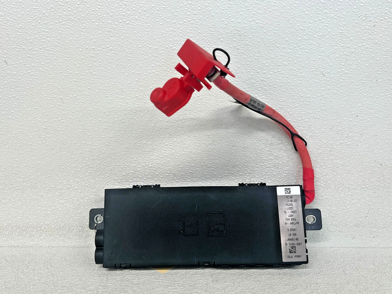 ⭐2014-2024 JAGUAR F-TYPE BATTERY TERMINAL FUSE RELAY BOX W/ CABLE OEM LOT2620