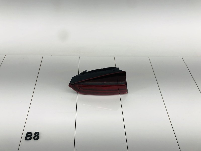 16-18 VOLKSWAGEN JETTA REAR LEFT SIDE INNER TAIL LIGHT BRAKE STOP LAMP OEM