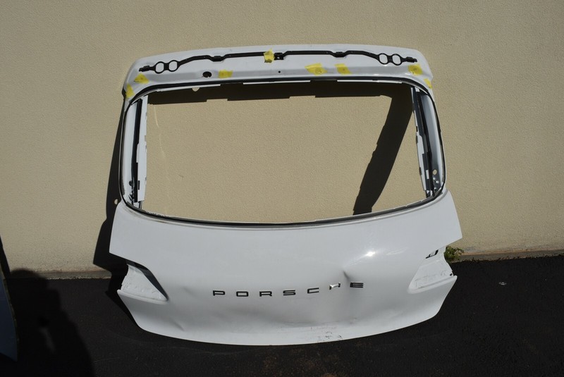 2015-2018 PORSCHE MACAN TAILGATE TRUNK LID PURE WHITE