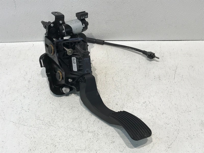 17-20 FORD F250 F350 ACCELERATION THROTTLE GAS PEDAL OEM
