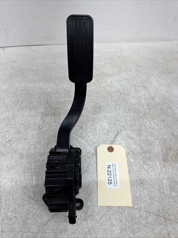 17-23 TESLA MODEL 3 ACCELERATION GAS PEDAL THROTTLE SENSOR 1011298 22125 B111