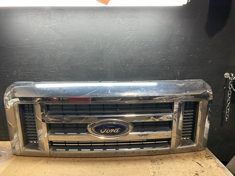 2008 to 2014 Ford Econoline E150 E250 Front Upper Chrome Grill Grille w6105DG
