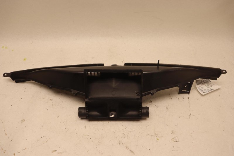 2008-2016 FORD F350 SD F250 SD DASH AIR DEFROSTER VENT PANEL DUCT GUIDE OEM