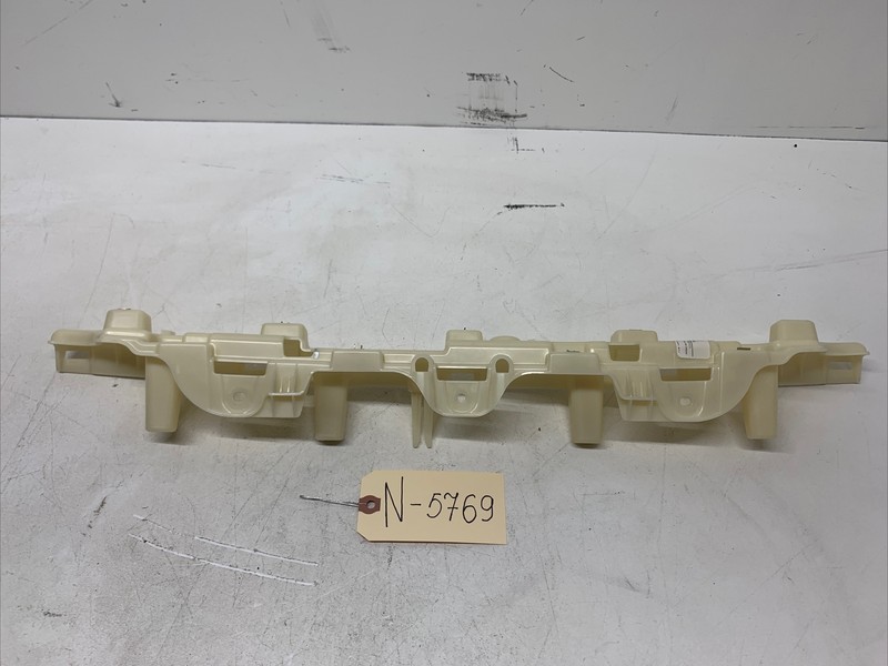 2015-20 Tesla X MX Rear Left Upper Falcon Door Lining Outer Trim Bracket 5769 U8