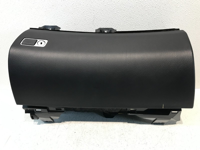 * 07-09 Mercedes W221 S550 Dashboard Dash Glove Box Compartment Tray OEM