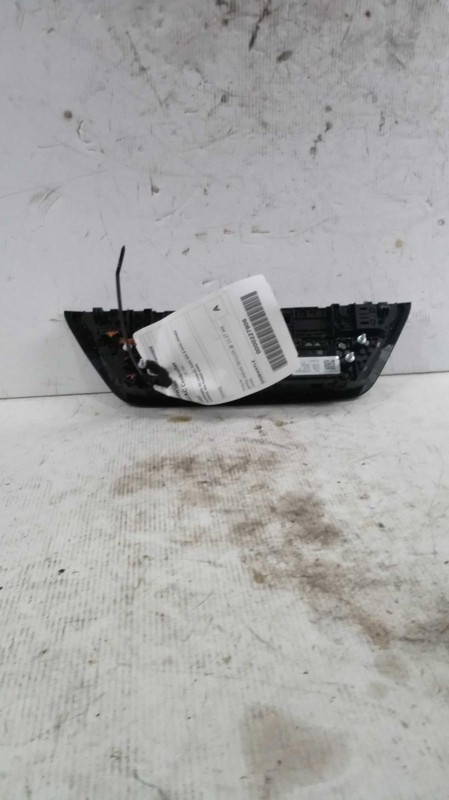 Used A/C Selector Switch fits: 2019 Bmw 530I automatic AC control front w/o 4 zo