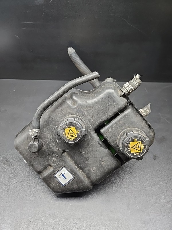 14-24 MASERATI GHIBLI COOLANT RESERVOIR EXPANSION TANK OVERFLOW BOTTLE OEM