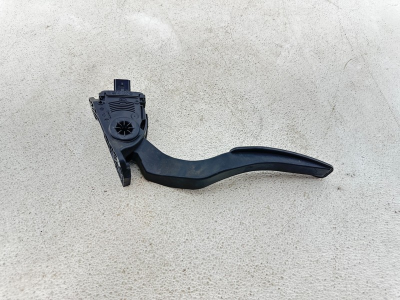 2015-2020 DODGE CHALLENGER CHARGER Accelerator Gas Pedal OEM