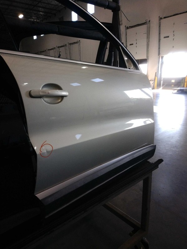 2015 Volkswagen Tiguan Right Door Silver Used Small Dent 140k Miles OEM