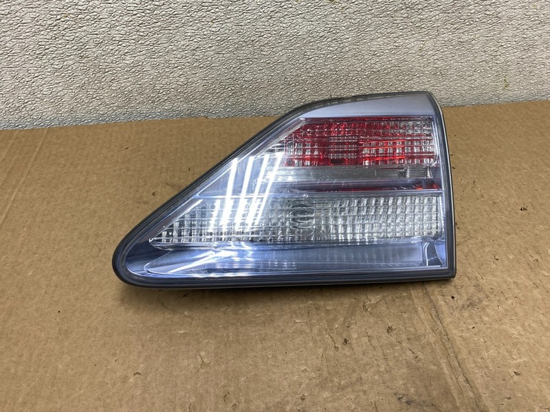 2010 - 2012 Lexus RX450H Hybrid Right Passenger RH Inner Tail Light OEM v1217 DG