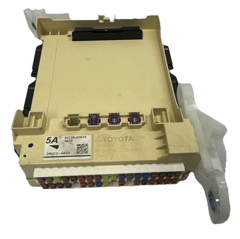 Toyota Corolla multi network control 2021 bcm module unit assy OEM 8273002N10