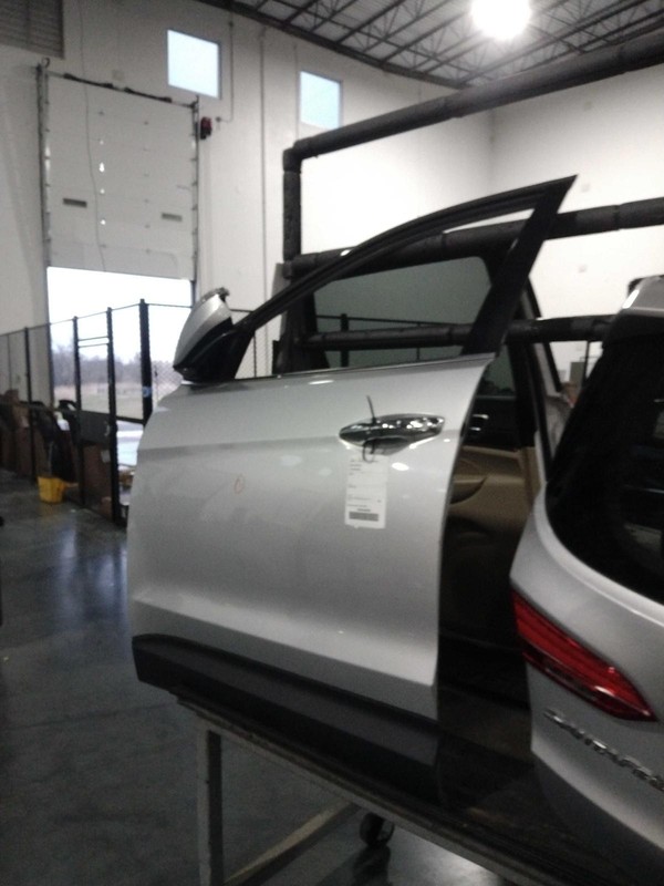 2016 Hyundai Santa Fe Left Door Silver 4DR SUV OEM Used Part 435331