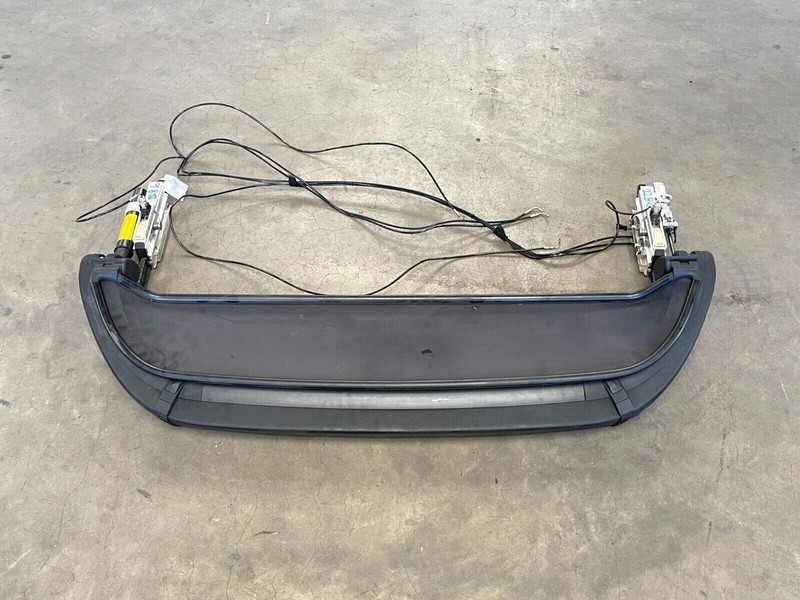 ⭐2003-2006 MERCEDES SL-CLASS R230 CONVERTIBLE TOP PANEL WINDSCREEN OEM LOT2286