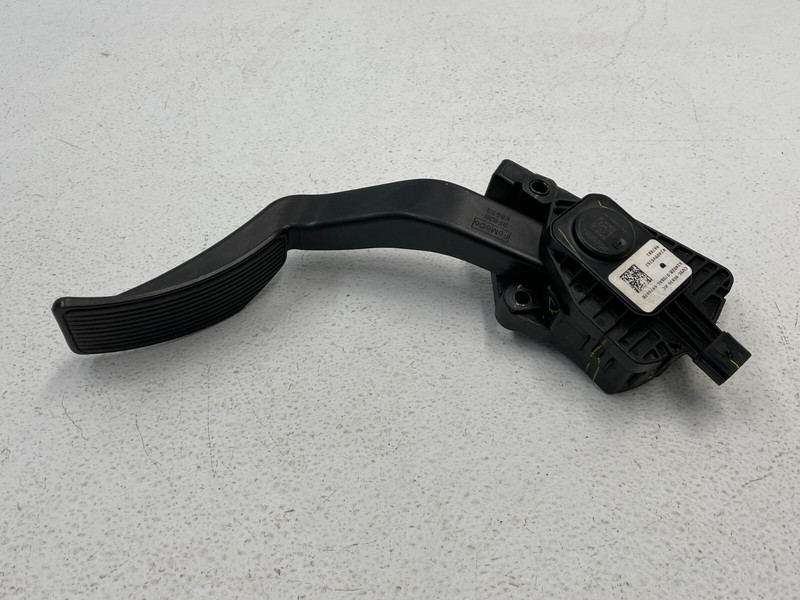 12 13 14 15 16 Ford F250 Accelerator Gas Pedal Assembly Black 1518 OEM