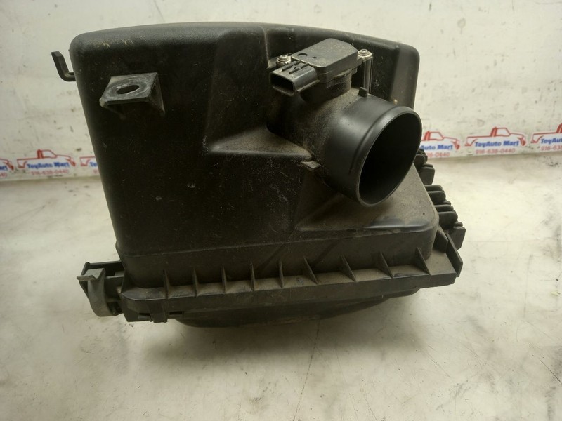 09-19 TOYOTA COROLLA 1.8L AIR CLEANER BOX