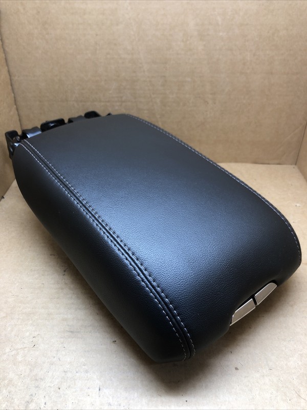 2010-2016 CADILLAC SRX CENTER CONSOLE ARMREST ARM REST LID BLACK WHITE STITCH