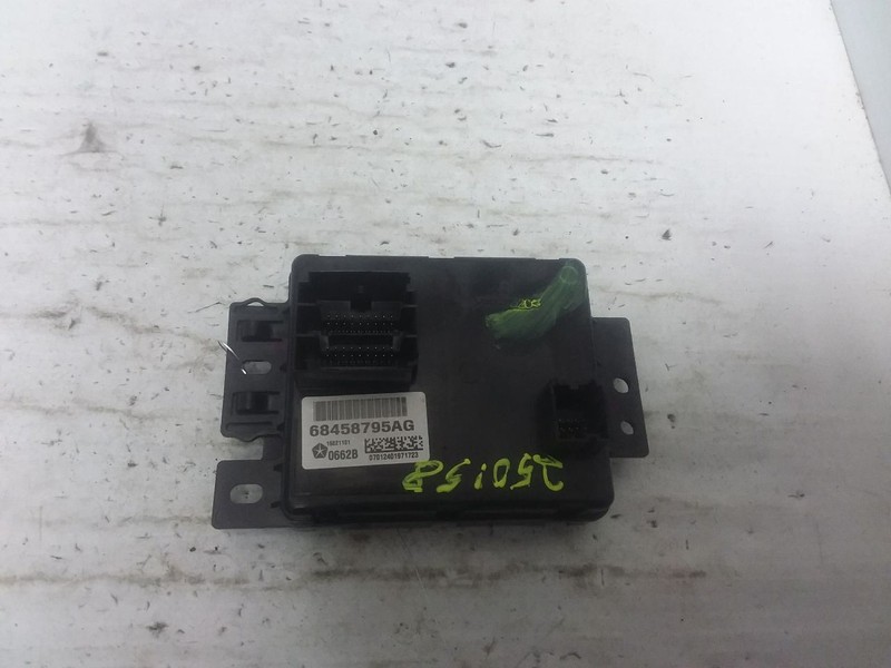 Temperature Control Module Left Side Of The Hvac Housing Fits 22 COMPASS 1590717