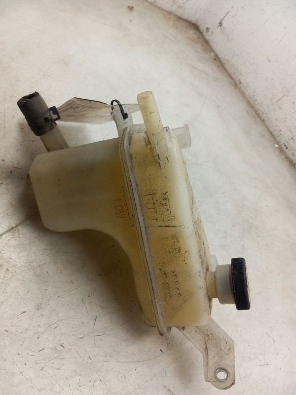 12-15 TOYOTA PRIUS 1.8L FWD AT RADIATOR COOLANT RESERVOIR