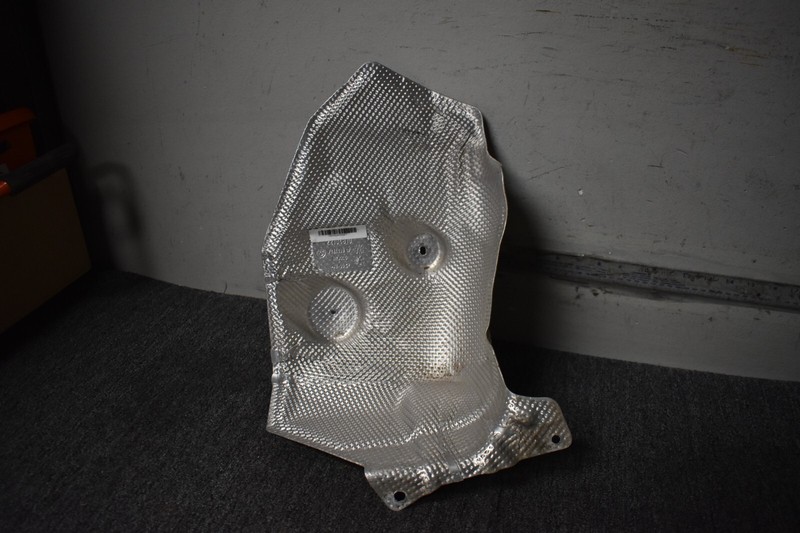 2019-2020 BMW X5 EXHAUST HEAT SHIELD FACTORY OEM