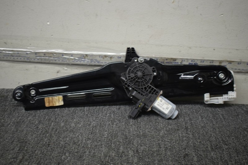 2011-2014 BMW X3 REAR WINDOW MOTOR FACTORY OEM