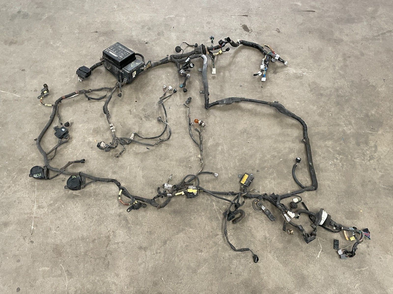 1998-2002 Lexus LX470 Engine Room Wiring Wire Harness 4.7L 1535 OEM