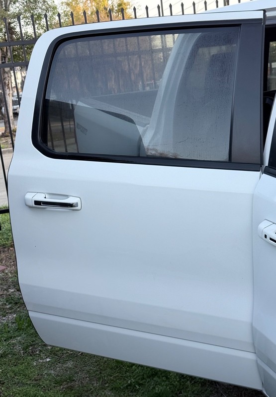 ✅ 19-26 RAM 1500 Crew Cab 5th OEM COMPLETE DOOR REAR RIGHT White PW7 PASSENGER