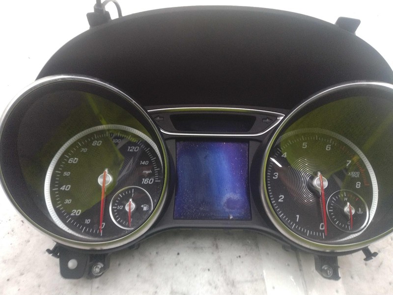 2019 MERCEDES GLA-CLASS Speedometer Gauge OEM 1569004603 56K Miles White