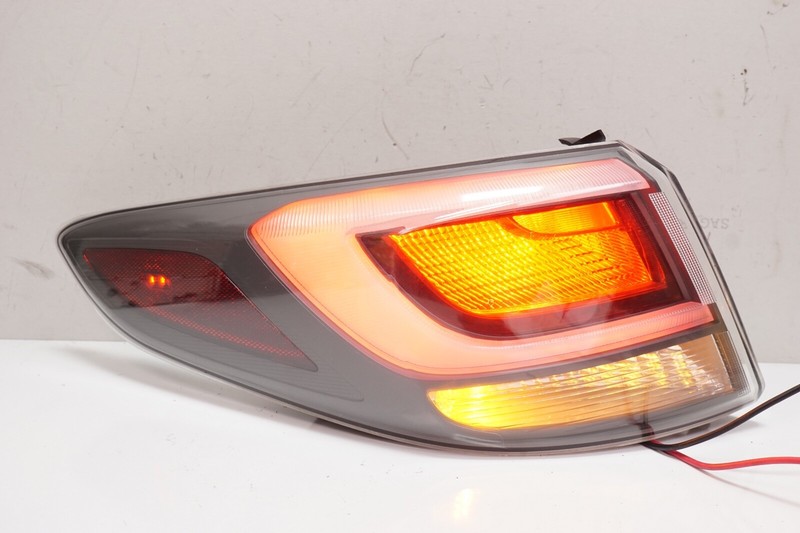 HYUNDAI SONATA HYBRID Left LH Tail Light Tail Lamp OEM 2016 2017