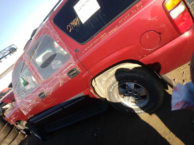 2002 Chevrolet Tahoe Transfer Case Assembly 4WD OEM 257K Miles - Red