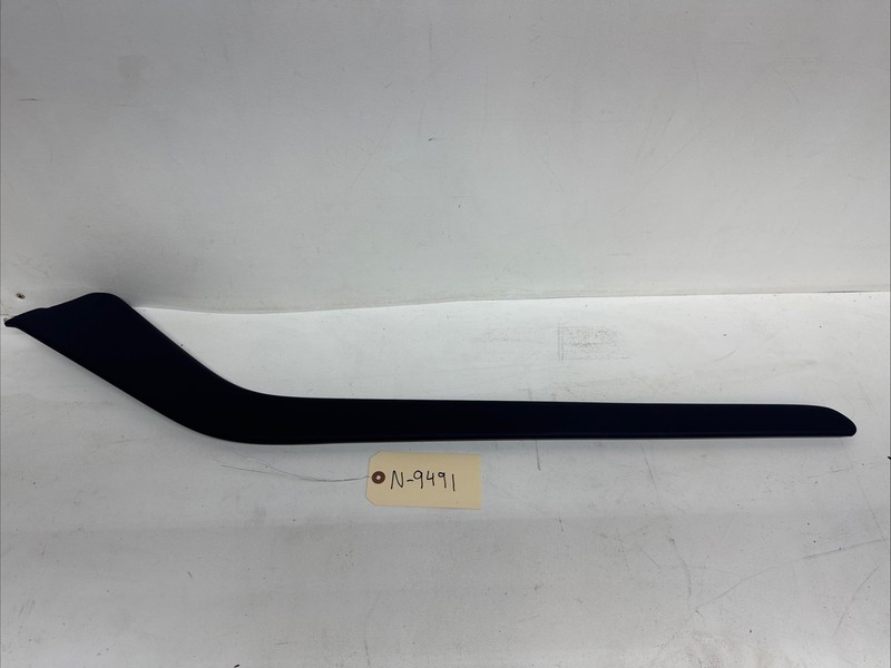 17-21 Tesla Y 3 Left Center Console Side Trim Molding 1087936-00-D N-9491 U8