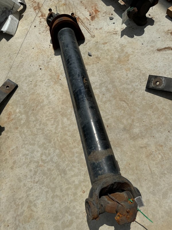 2017 FREIGHTLINER CASCADIA EVOLUTION 125 DD13 REAR DRIVE SHAFT MAIN ASSEMBLY