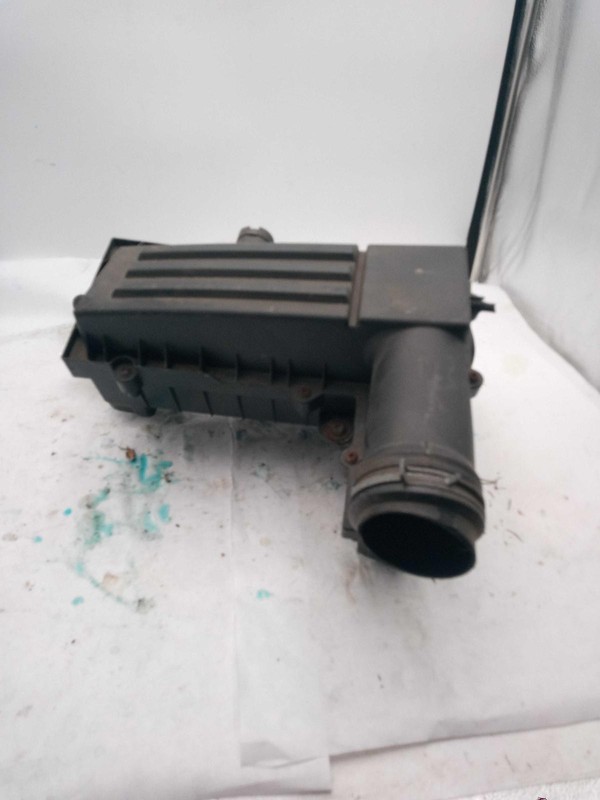 2016 Volkswagen Jetta Air Cleaner Assembly OEM 5C0129601E Used 144K Miles