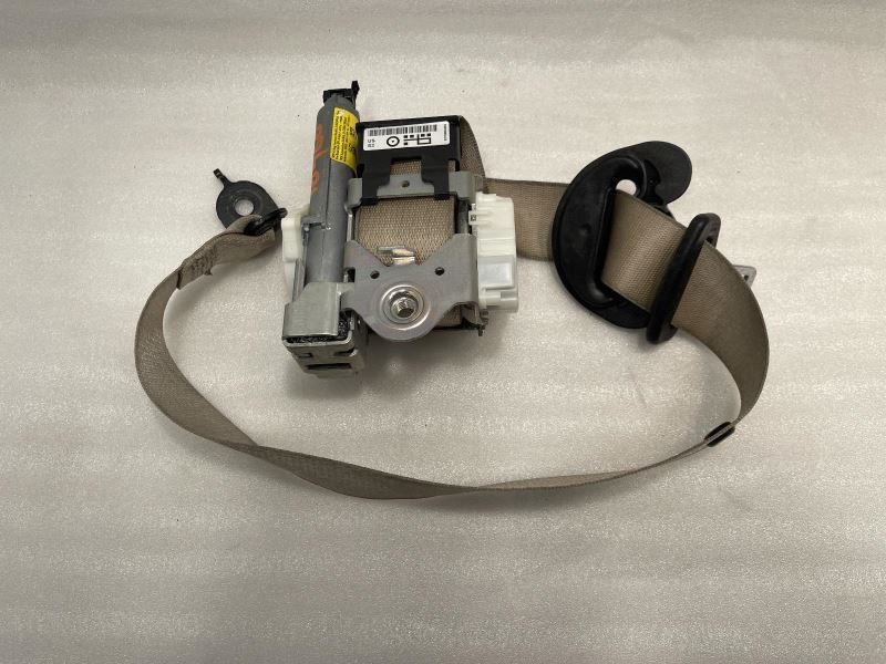 2015-2019 BMW M4 RIGHT FRONT SEAT BELT TAN TC:PLCOM CPE 77K -SPORT- 50078