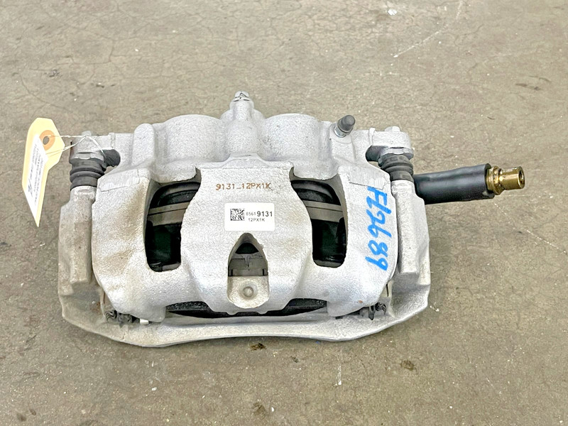 ⭐2017-2023 GMC ACADIA DENALI FRONT LEFT DRIVER BRAKE CALIPER BRACKET OEM LOT2689